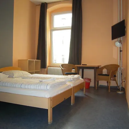 Hotel Happy Go Lucky + Schoneberg Berlin