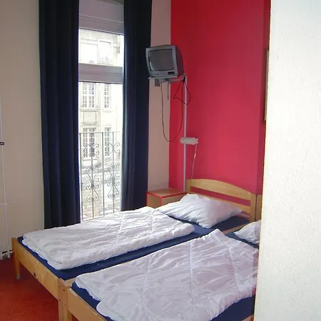 Hotel Happy Go Lucky + Schoneberg