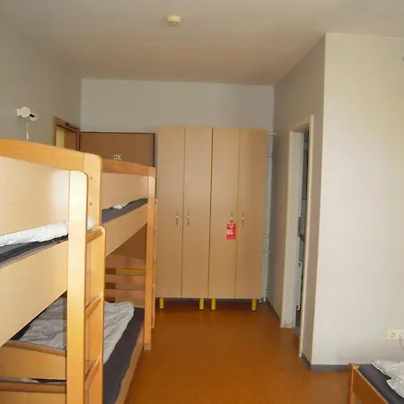 Happy Go Lucky + Schoneberg Hotel 2*